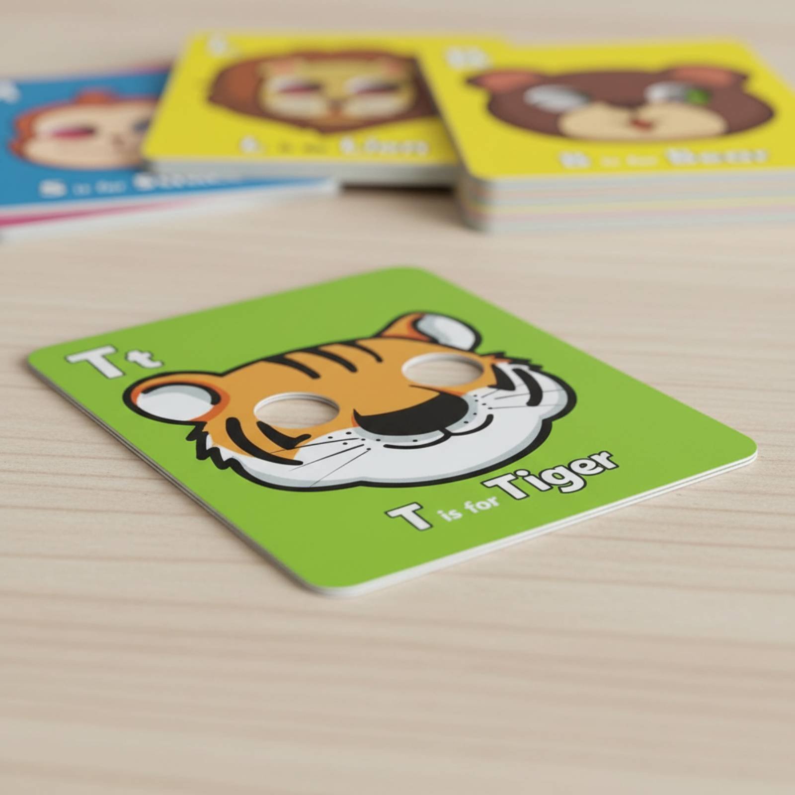 Creature Mask Flash Cards Inte - огляд і ціна Flash Card Alphabet